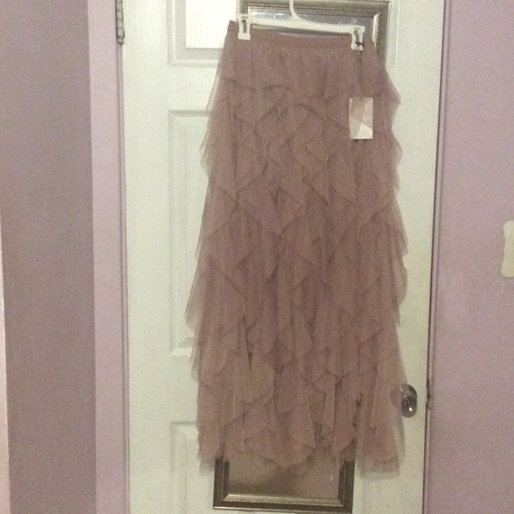 Gorgeous Mauve mesh Lavender Tulle Tiered Maxi Skirt Ruffles for photoshoot - Picture 15 of 16